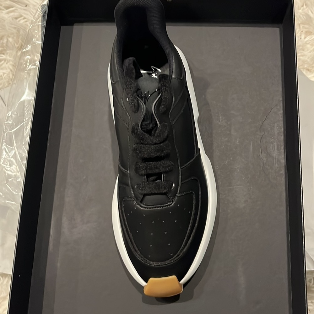 Giuseppe Zanotti low top sneakers
